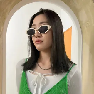 ミディアム ［　］ Shiroのヘアスタイル