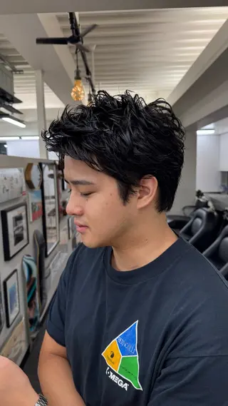 ショート パーマ メンズ ハイトーンカラー メンズパーマだいきのヘアスタイル