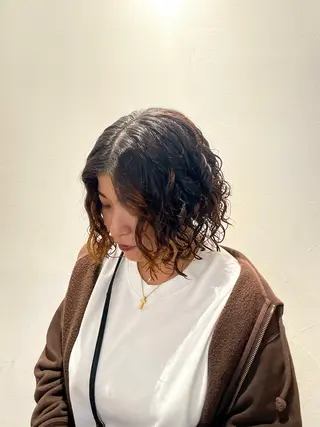 ショート BELO 大阪店所属・BELO OSAKA カエデのヘアスタイル