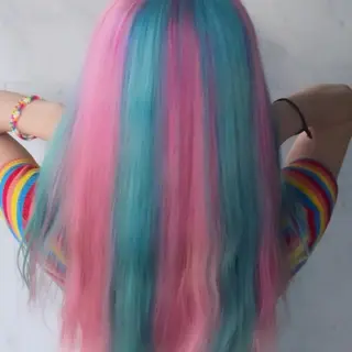 ロング カラー ブリーチ人気No.1 MANATO🎨🌈のヘアスタイル