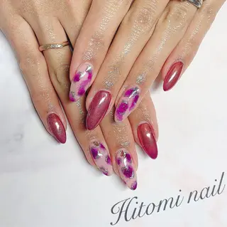 ネイル 大澤 瞳のネイルデザイン