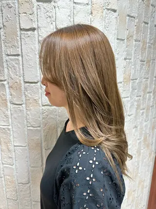 ロング Juri ジュリのヘアスタイル