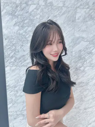 ロング 🎀大竹美侑／顔まわ りカット／レイヤーのヘアスタイル