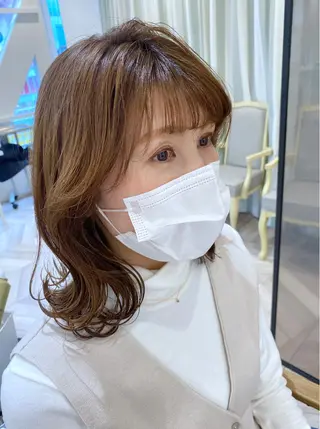 ミディアム カラー ベージュ/インナー カラー🤍Rieのヘアスタイル