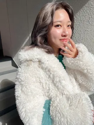 ミディアム カラー カラーパティシエ facce🌼ikoのヘアスタイル