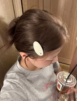 カラー 中村 日向のヘアスタイル