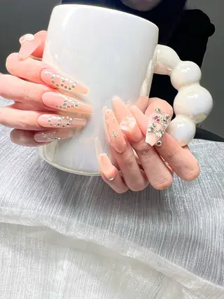 ネイル Lee Nailsのネイルデザイン