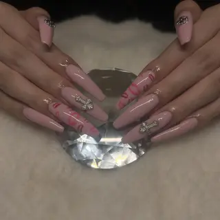 ネイル Megu 【 cutill 】のネイルデザイン