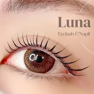 マツエク・マツパ Luna京都駅前店所属・高倉 れいの眉毛・アイブロウイメージ