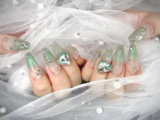 ネイル I-nailロング /ワンホン/キラキラのネイルデザイン