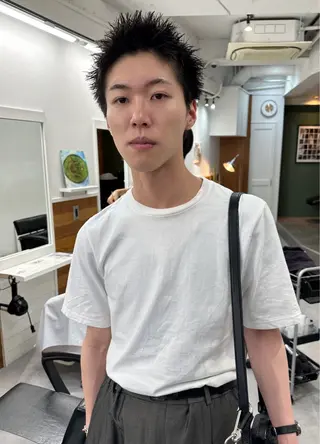 ショート メンズ グランジヘア 無造作ヘアHYUGAのヘアスタイル