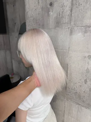 ロング カラー ハイトーン特化/ 複雑履歴修正/拓真のヘアスタイル