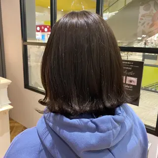 ミディアム カラー カシータヘアリゾートイオンモール熱田店所属・宮澤 梨羅のヘアスタイル