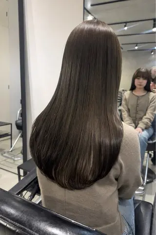 ロング カラー パーマ ヘアアレンジ 透明感/オリーブ/ グレージュ/YUKAのヘアスタイル