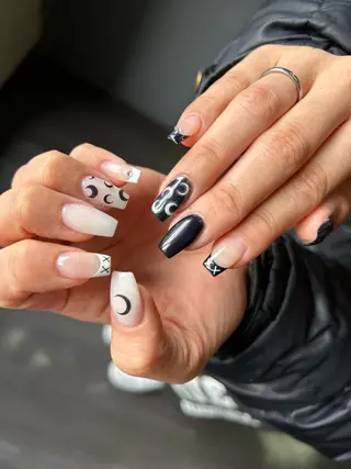 ネイル ✴︎ Delightのネイルデザイン