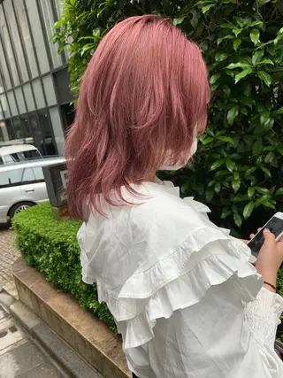 ミディアム HAIR SALON M Fe's所属・透明感カラー/レイヤ ー/小谷野真緒のヘアスタイル