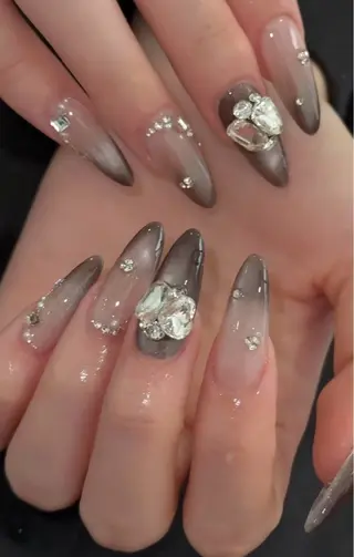 ネイル Tira Nailのネイルデザイン