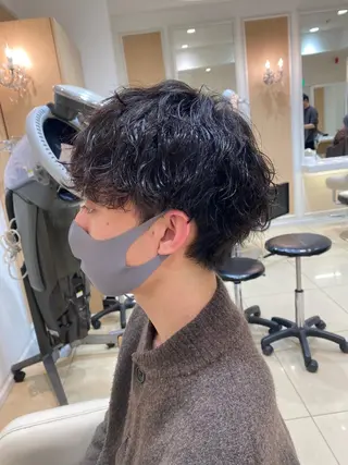 ショート パーマ メンズ メンズ特化型美容師 栗山勇人のヘアスタイル