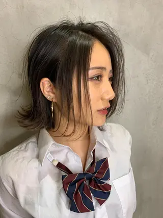 ミディアム カラー 🐝肥田 しょーと🐝のヘアスタイル