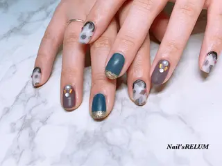 ネイル THECOLORS所属・近貞 莉奈のネイルデザイン