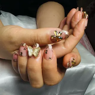 ネイル Regina レジーナのネイルデザイン