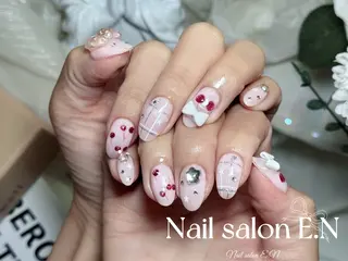 ネイル E.N🦋 長さ出し/持ち込みのネイルデザイン