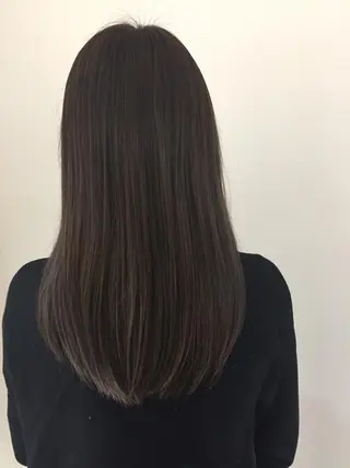 セミロング カラー ✂️小顔カット✂️ 山本有紀のヘアスタイル