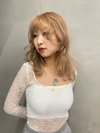 ミディアム カラー ヘアアレンジ mina 🌷のヘアスタイル