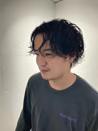 ミディアム パーマ 菊地 優斗のヘアスタイル