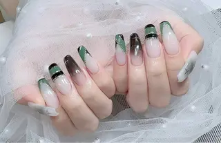 ネイル R salonのネイルデザイン