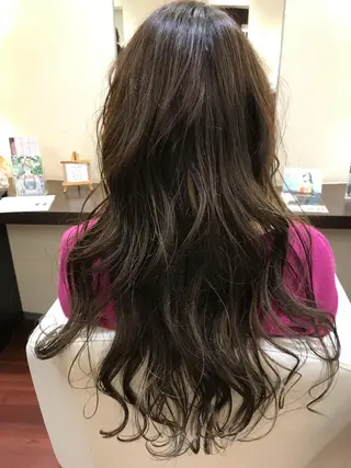 ロング カラー BIANCO北堀江 AKANEのヘアスタイル