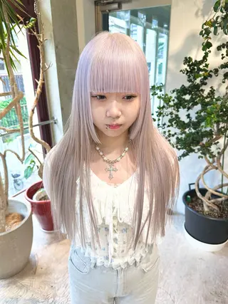 ロング カラー kai .のヘアスタイル