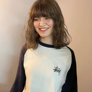 ミディアム 舟橋耀/ブリーチカラ ー/レイヤーカットのヘアスタイル