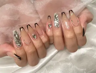 ネイル Roi〈ロワ〉 Minakoのネイルデザイン