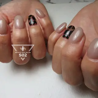 ネイル S02 𝙲𝚑𝚒𝚎のネイルデザイン