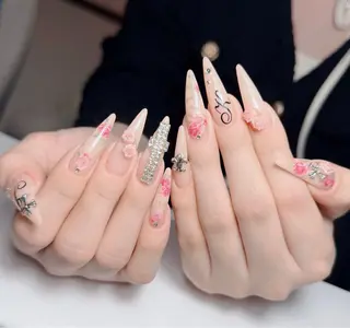 ネイル Lenie Nail Salonのネイルデザイン
