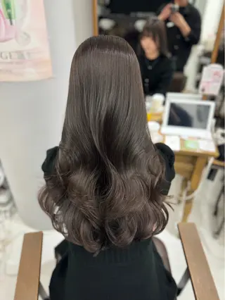 ロング カラー happiness所属・山本 菜月のヘアスタイル