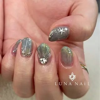 ネイル アトリエ　ミモザ所属・いまむら あかりのネイルデザイン