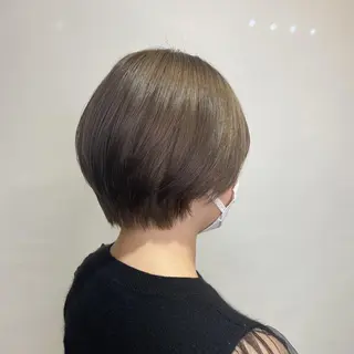 ショート カラー 髪質改善 ブリーチ fiti横須賀中央のヘアスタイル