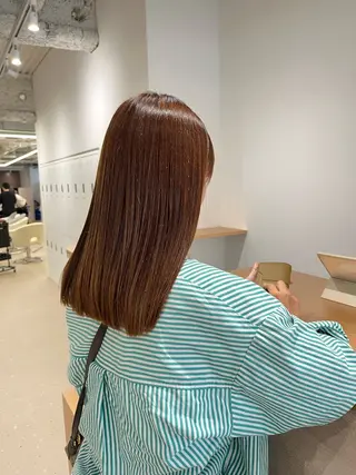 ミディアム カラー 阪本 桃のヘアスタイル