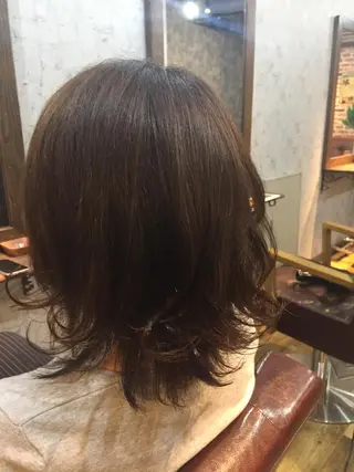 ミディアム カラー パーマ 渡邊 健一のヘアスタイル