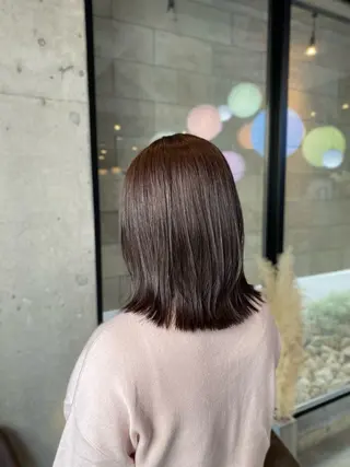 ミディアム カラー 佐々木 彩乃のヘアスタイル