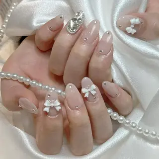 ネイル RAFFINE 月🦋🩵のネイルデザイン