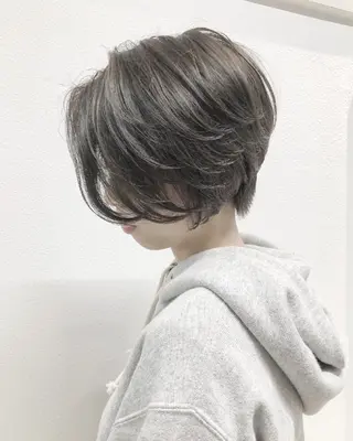 ショート カラー ヘアアレンジ 透明感/レイヤー 🇰🇷tomonaのヘアスタイル