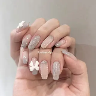 ネイル SORA BEAUTY SPA OSAKA所属・トゥー ヒエンのネイルデザイン