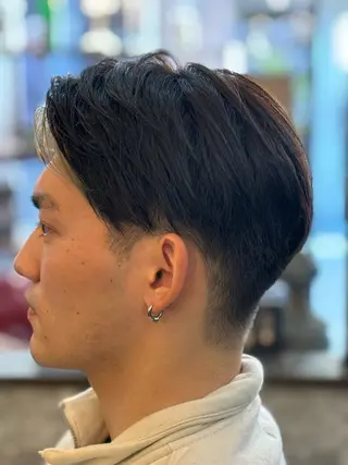 ミディアム メンズ ヘアーサロンラムール所属・AKI ーのヘアスタイル