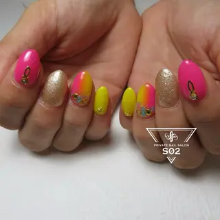 ネイル S02 𝙲𝚑𝚒𝚎のネイルデザイン