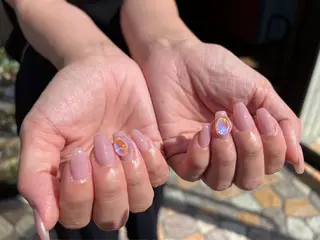 ショート Ameria➕ Amiのネイルデザイン