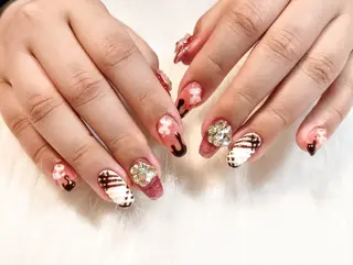 ネイル ＤI'A ネイルサロンのネイルデザイン