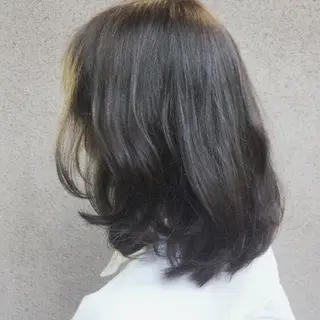ショート カラー vato マンツーマンサロンのヘアスタイル